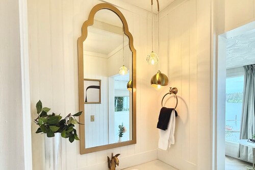 Romantic Cabin w/ Panoramic View