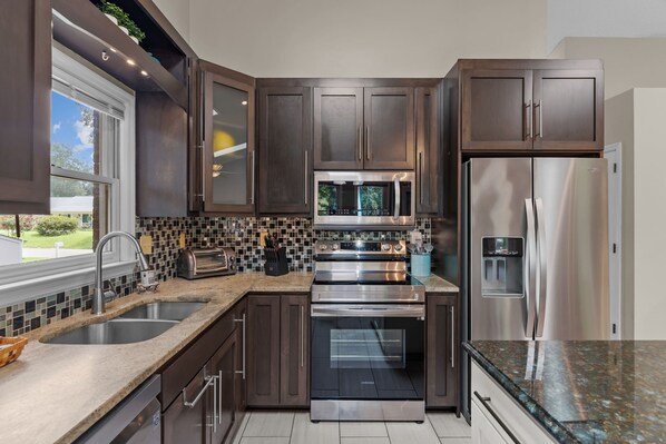 Fridge, microwave, oven, dishwasher