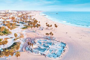 Una spiaggia nelle vicinanze