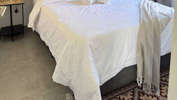 2 chambres, fer et planche Ă repasser, Wi-Fi, draps fournis