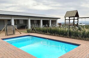 Pool - Charming Peaceful Hilton 2-Bed Home (Pietermaritzburg)