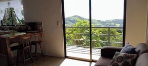 Comfort House, Balcony, Courtyard View | Living area