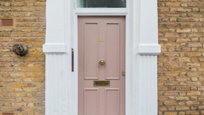 Unclassified image, 5 of 18, button - Lenna Gdns 2 Bed by Interhome (London West End)