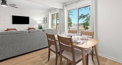 Charming 1BR Upper Flat in the Heart of Royal Oak