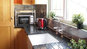 Fridge, microwave, dishwasher, toaster