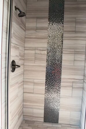 Shower, hair dryer, towels, soap - Hacienda La Fe (Santa Teresa)