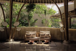 ロビー応接スペース