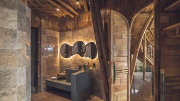 Two Bedroom Villa with Private Pool - Include Prestige Experience | Salle de bain | Chaussons