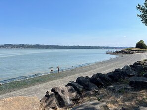 Sun loungers, beach towels