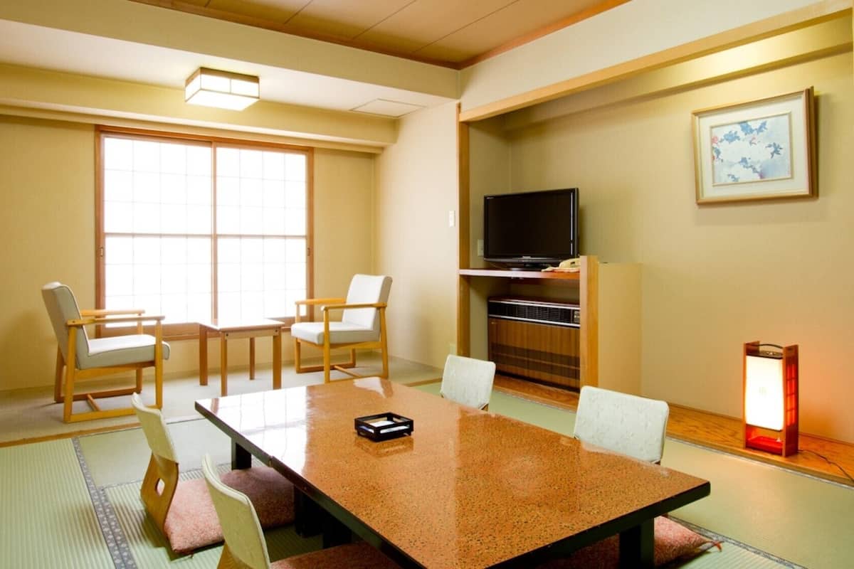 Zimmer im japanischen Stil, Nichtraucher (Japanese-Style, with Shower, 34 sqm) | Kostenloses WLAN