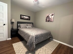 Iron/ironing board, travel crib, free WiFi, bed sheets