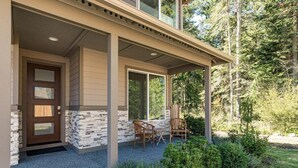 Exterior - Perch - Modern End-Unit Surrounded by Nature (Oak Harbor)