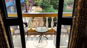 Studio with Balcony | Balcony