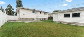 The Emerald House Near Northgate & Backyard