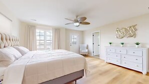 4 bedrooms, iron/ironing board, free WiFi, bed sheets
