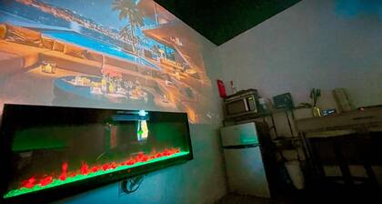 Cozy Private King Suite & Patio•Wash•Driveway•walk 2 Stadium