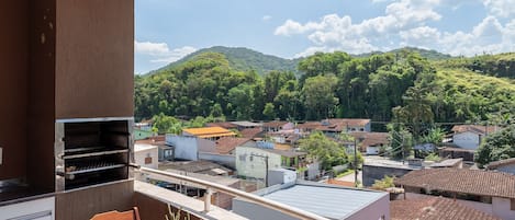 Basic Apartment | Terrace/patio