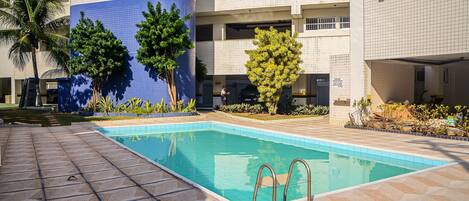 Basic Apartment | Pool