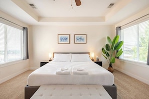 5 bedrooms, desk, iron/ironing board, free WiFi