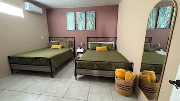 1 sovrum, skrivbord, strykjÀrn/strykbrÀda och gratis wi-fi