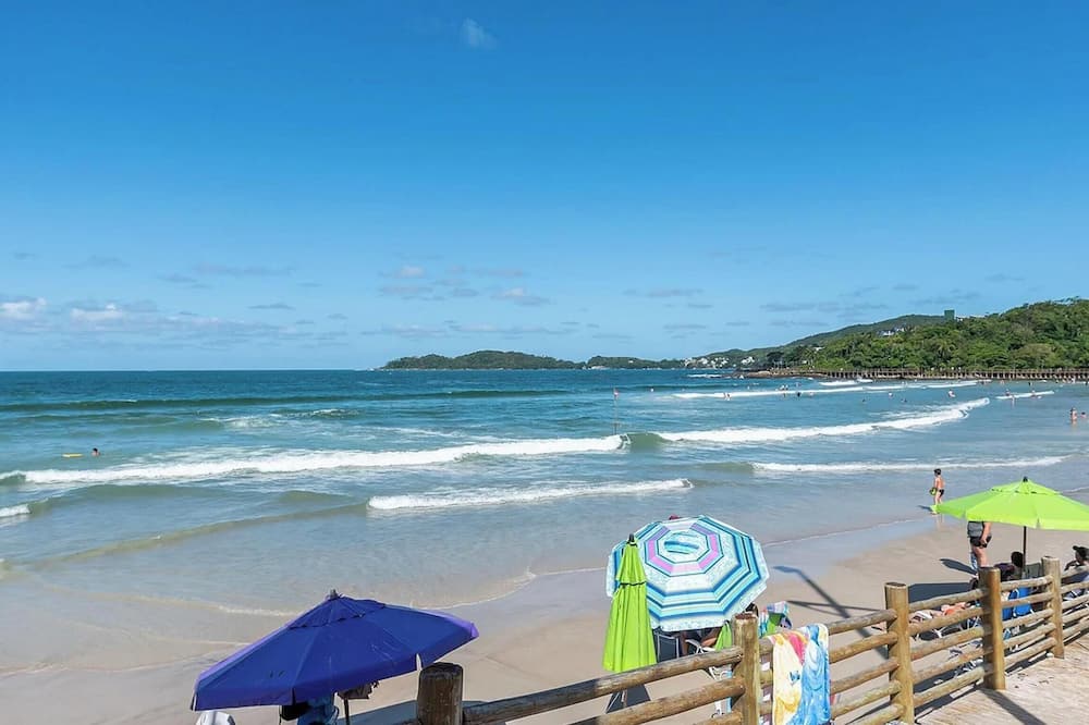 Apt W/balcony 160m Bombas Beach Col102