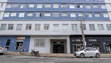 Basic Apartment | Exterior