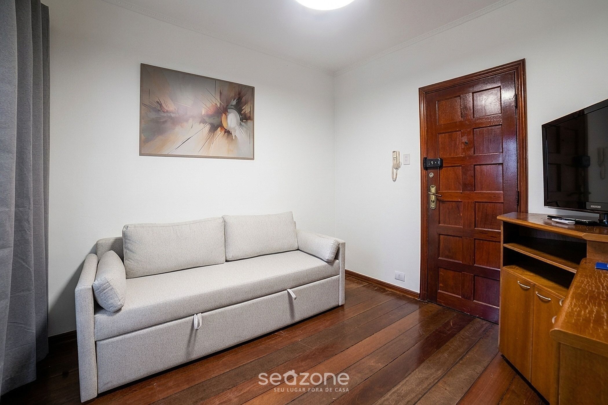 Basic Apartment | Living area
