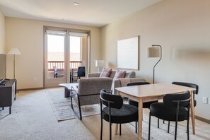 电视、立体声音响