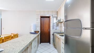 Departamento básico | Cocina privada