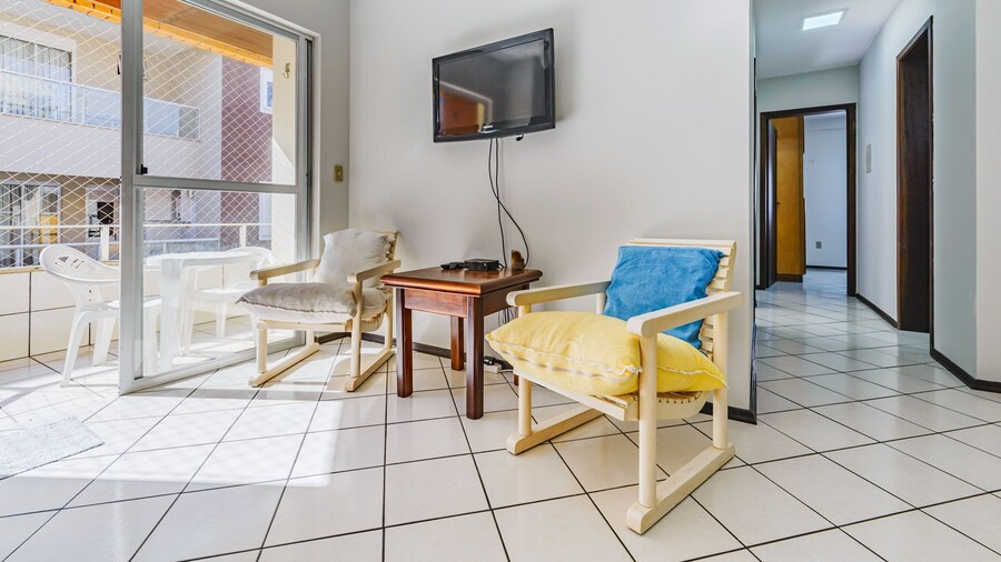 Apt w/ Balcony 250m Mariscal Beach Cra304