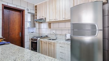 Basic Apartment | Private kitchen