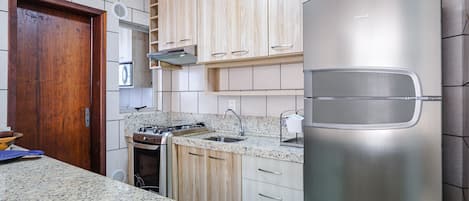 Basic Apartment | Private kitchen