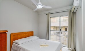Room - Apt w/ Balcony 250m Mariscal Beach Cit0066 (Bombinhas)