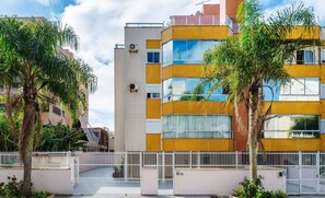 Exterior - Apt w/ Balcony 250m Mariscal Beach Cra304 (Bombinhas)