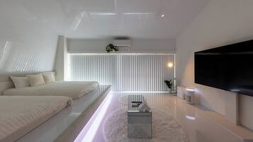 1 bedroom, free WiFi, bed sheets