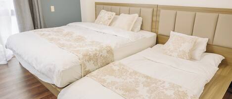 5 bedrooms, desk, iron/ironing board, free WiFi