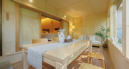 2 minutes by car to Lake Yamanaka Panorama Observa / Minamitsuru-gun Yamanashi