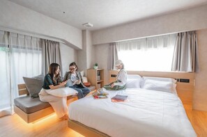Desk, free WiFi, bed sheets