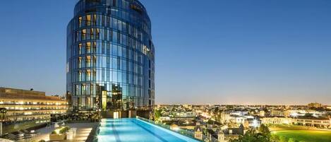 Piscine extérieure, piscine chauffée