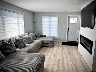 Bright & Modern Cottage Near Port Rowan, Long Point, & Turkey Point