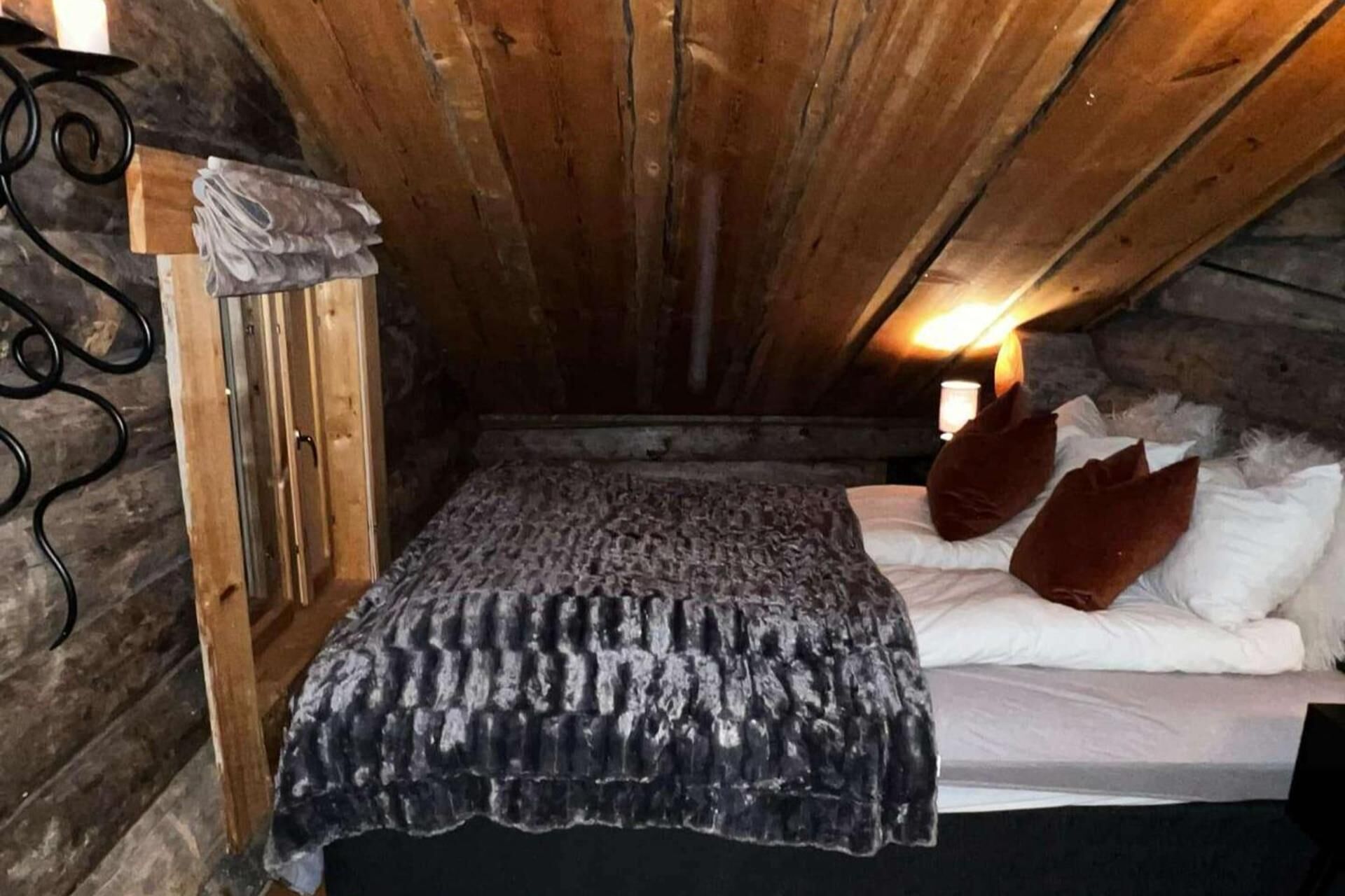 4 多间卧室、免费 WiFi、床单