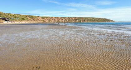 2 bedroom accommodation in Filey