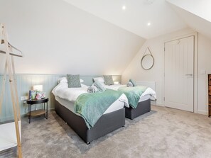 4 bedrooms, free WiFi