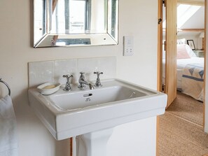 Imagen sin descripción, 3 de 19, botón