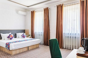 Standard Double Room, Garden View