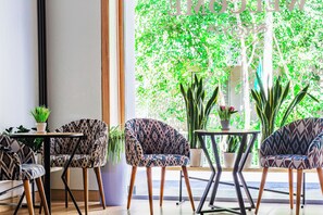 Reception - Solief Hotel (Tashkent)