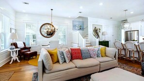 テレビ、書斎 / ワークスペース