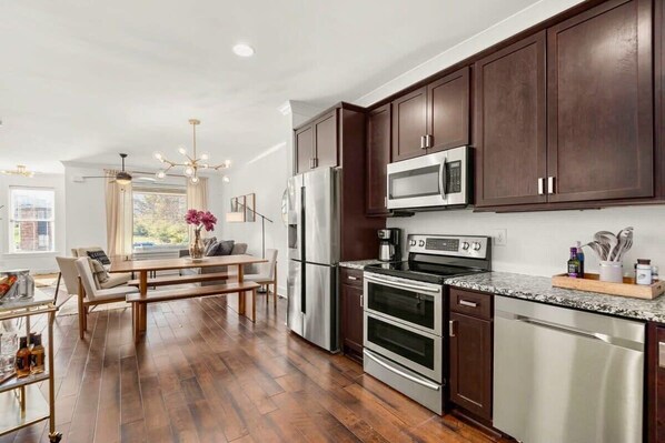 Fridge, microwave, oven, stovetop