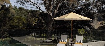 Cinque House Luxury Accommodation near Berry/Beach