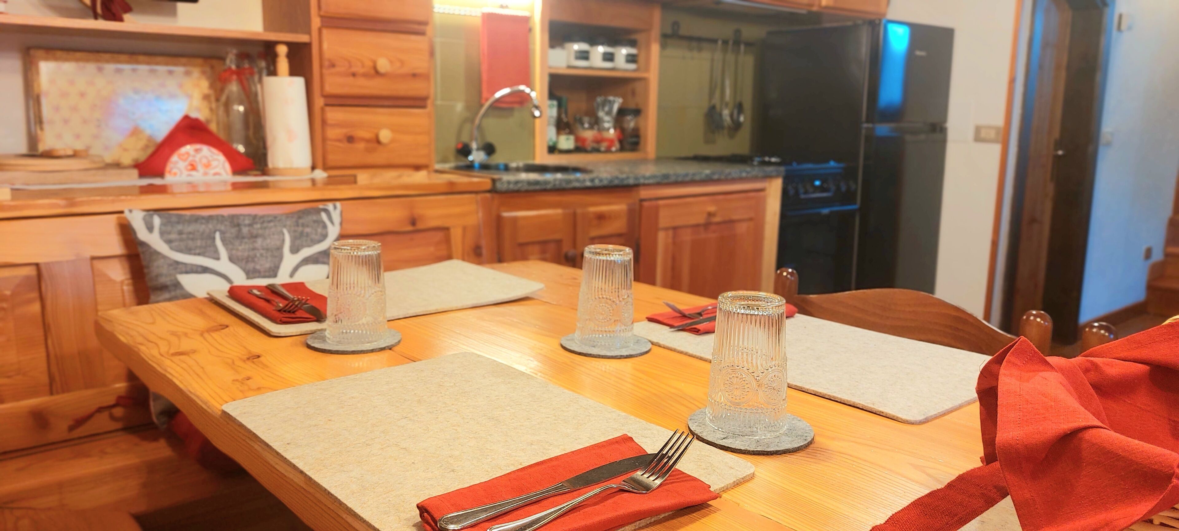 烤箱、炉灶、洗碗机、纸巾